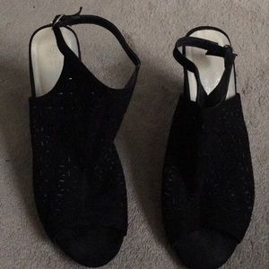 Black heel Sandler’s